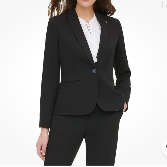 Tommy Hilfiger Woman’s Black Blazer with Striped Lining - Picture 1 of 14
